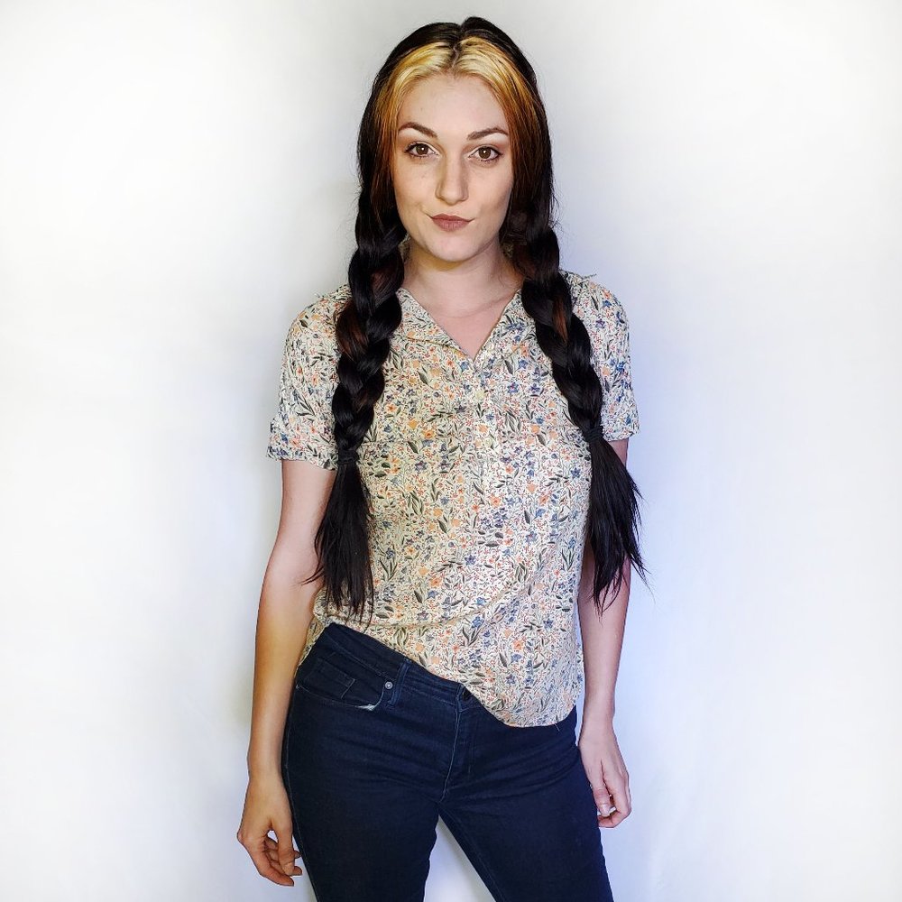 Laura Mae Vintage 70s Wildflower Button Up Top